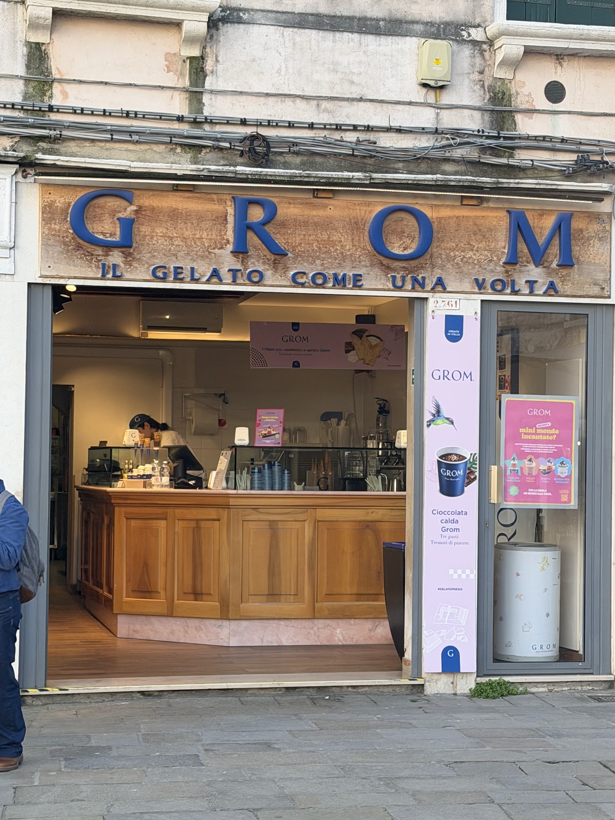 Il locale in servizio.