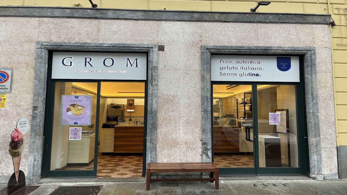GROM — Piazza Paleocapa