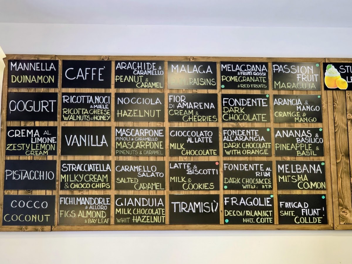 Il locale visto dall'interno.