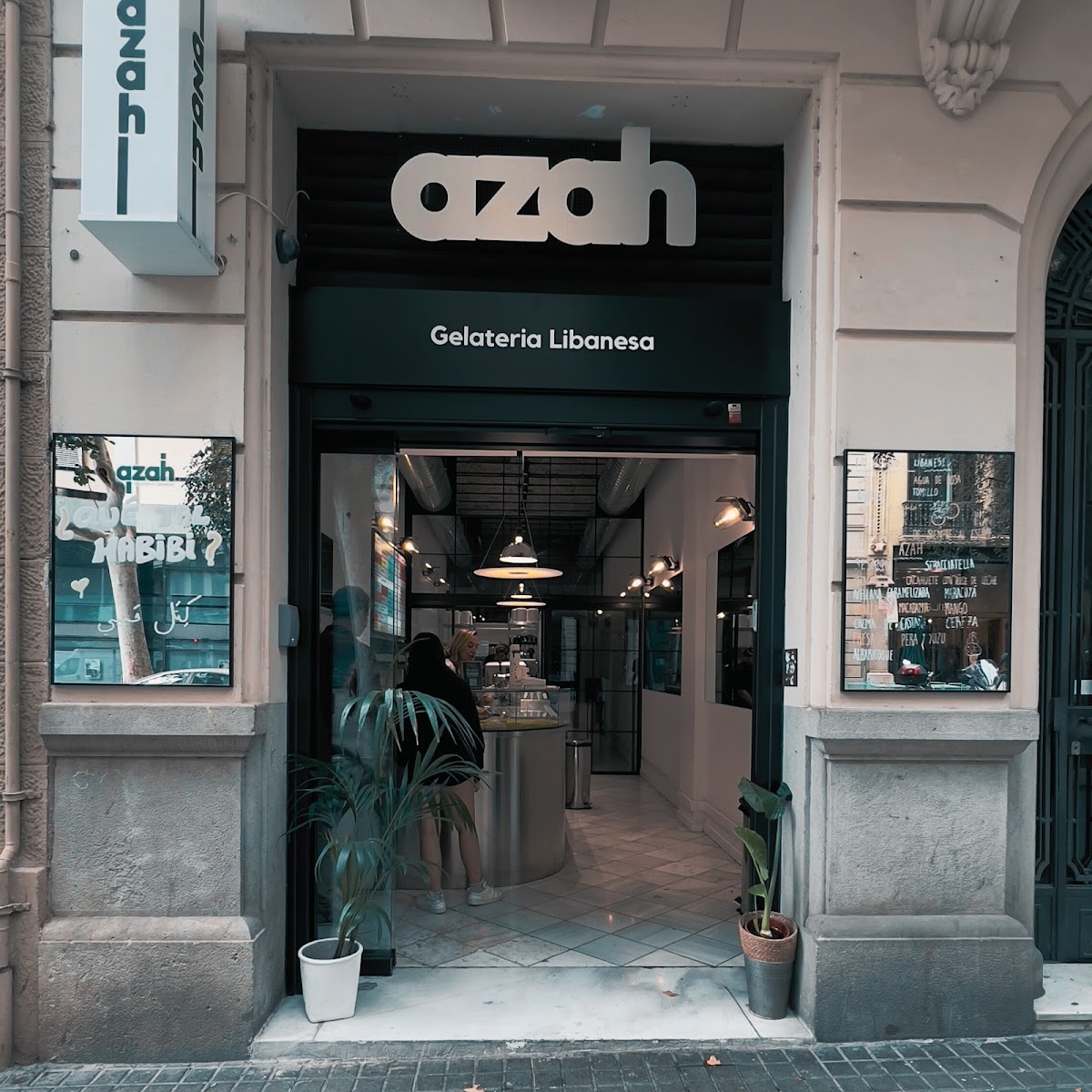 Azah Gelateria Libanesa — el local