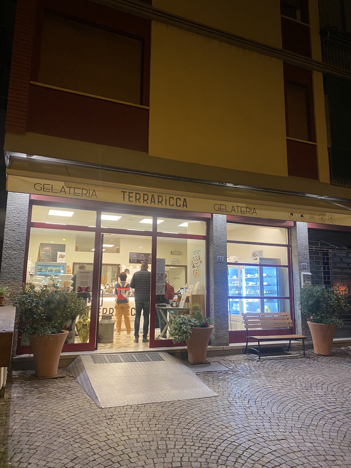 Il locale in servizio.