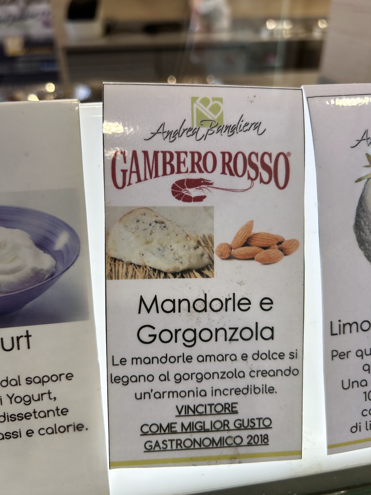Un dettaglio del banco.