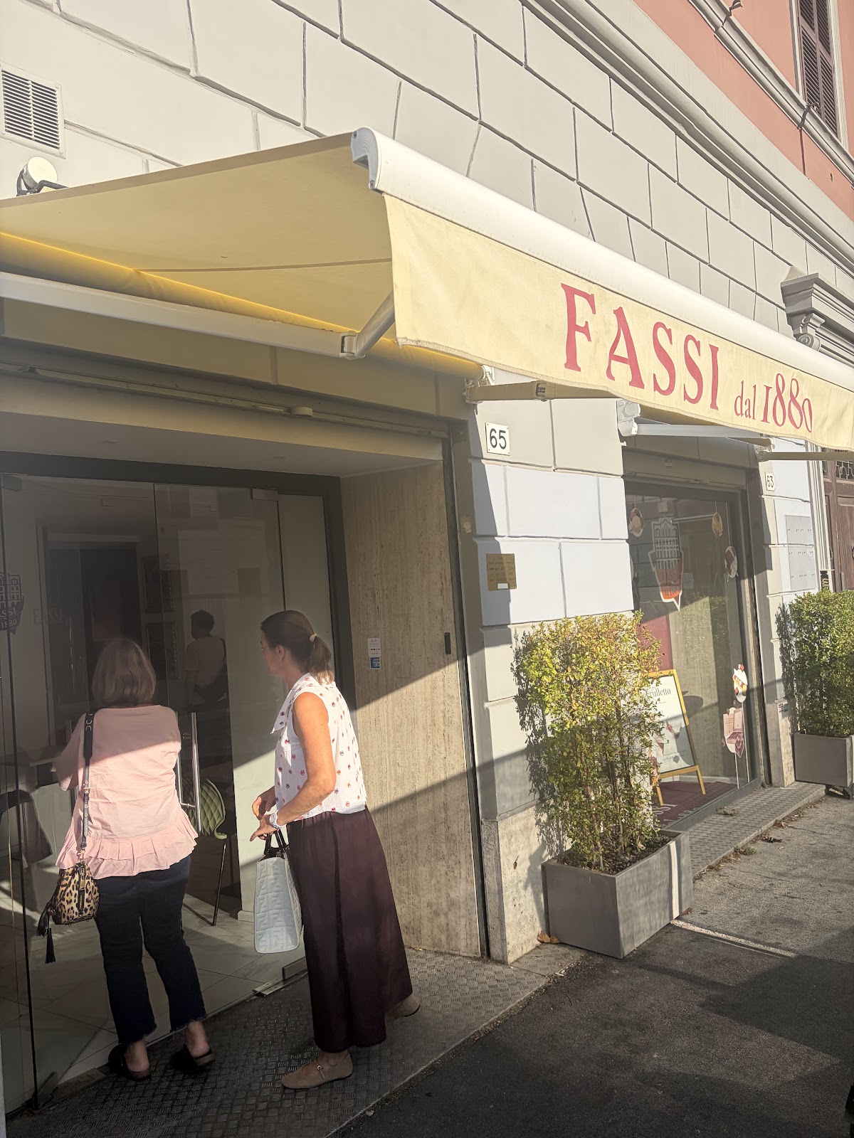 Il locale in servizio.