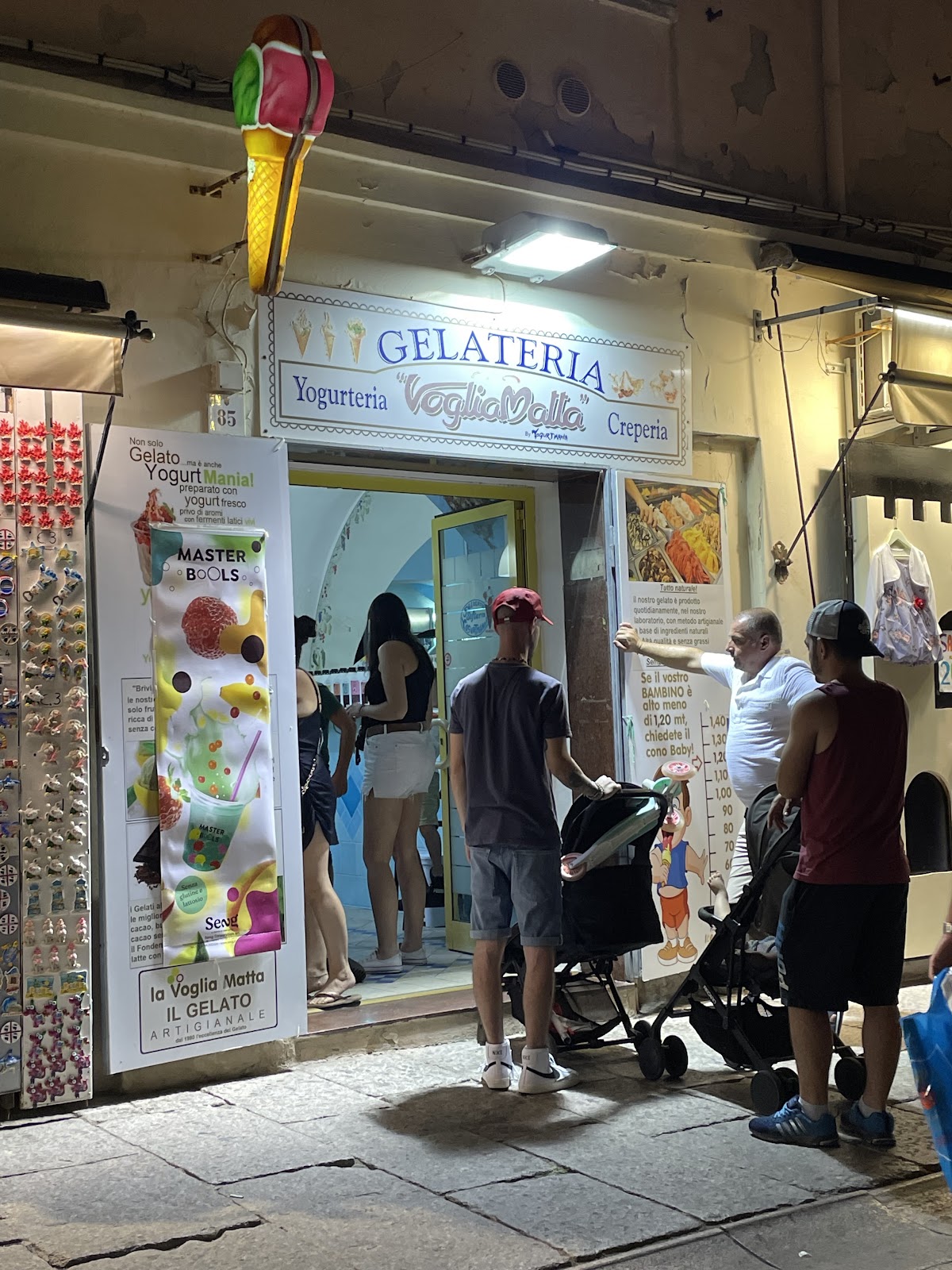 Un dettaglio della vetrina.