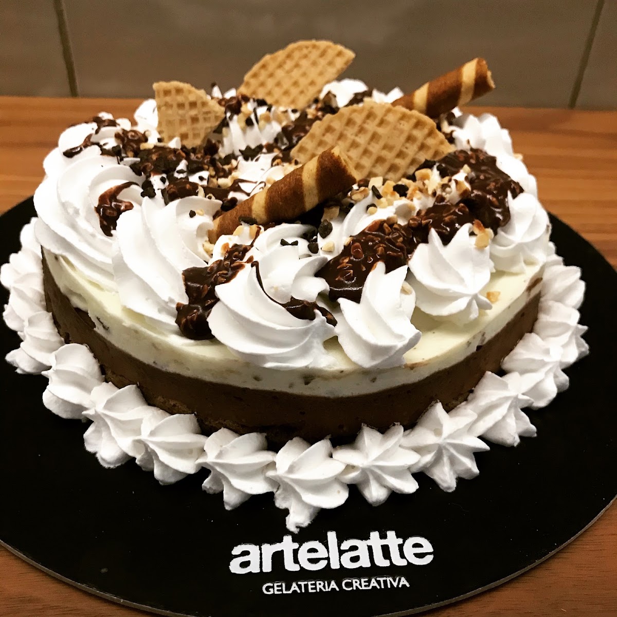 Le vaschette in vetrina.